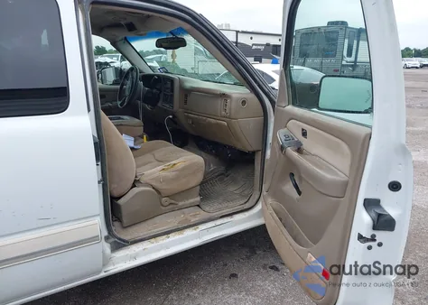 2003 Chevrolet Silverado 2500Hd Ls z USA, uszkodzony, nr VIN 1GCHC29U73E336232